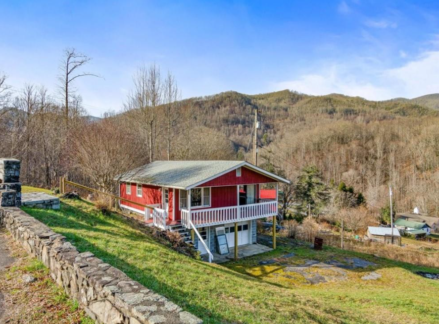 Maggie Valley house for sale