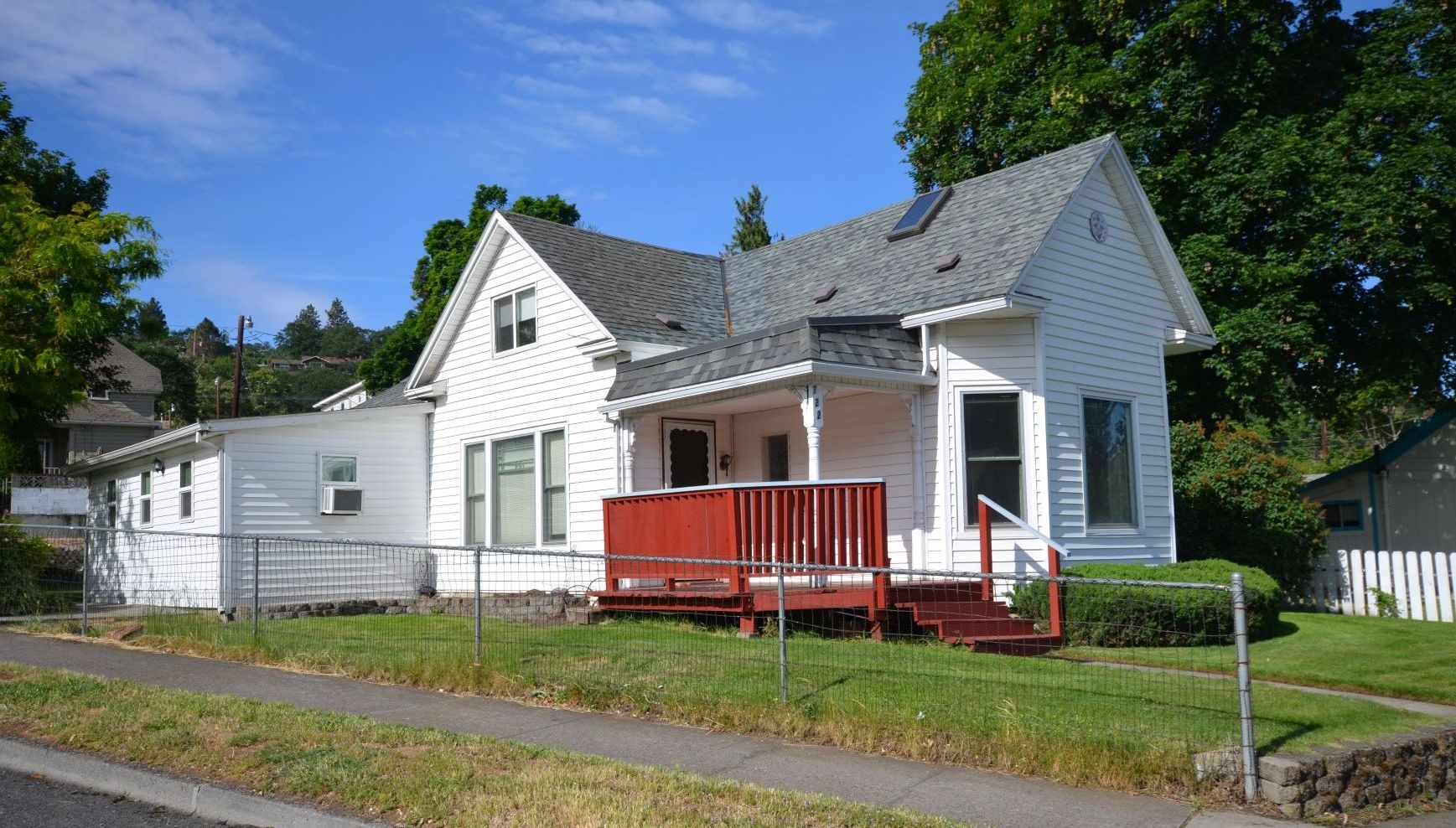 722 E 12th St The Dalles Price Drop