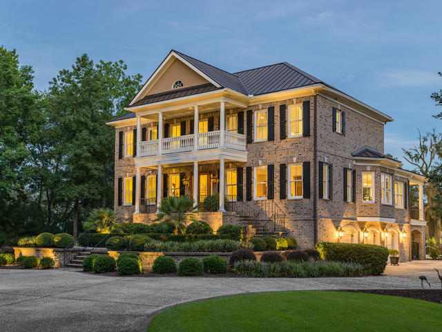 Luxury Living in Charleston on Deep Water among the Oaks