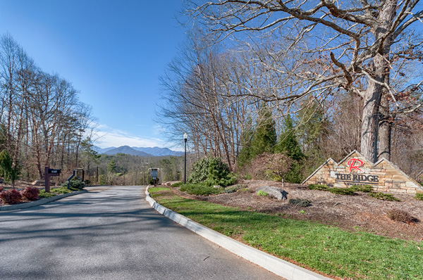 The Ridge: Peaceful Mountain Living in Suburban Asheville, NC