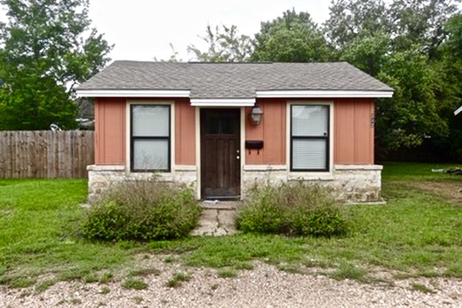 LEASED! 216 Montclair Ave. College Station