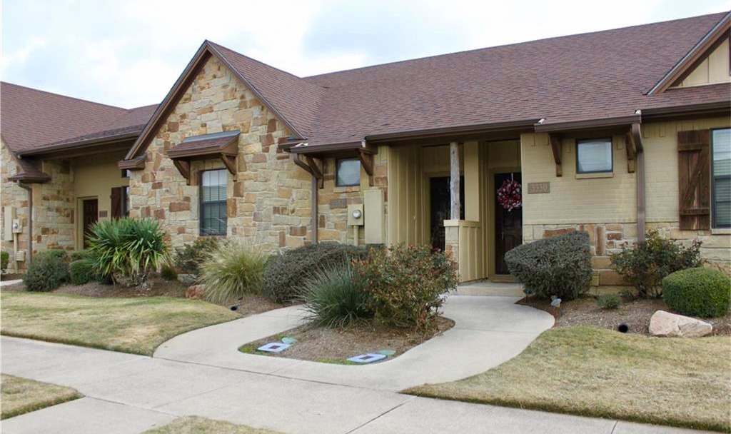 PRICE REDUCTION! Best Valued 2/2 in The Barracks!