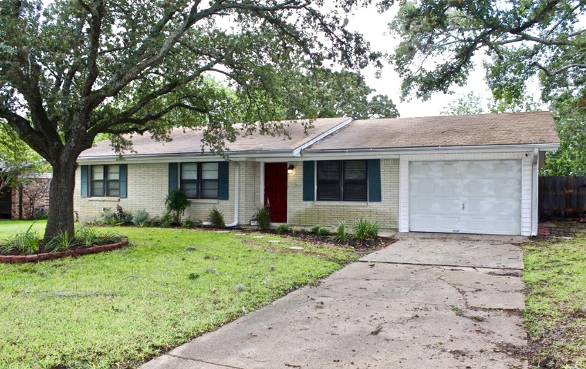 Just Listed with The Legacy Team