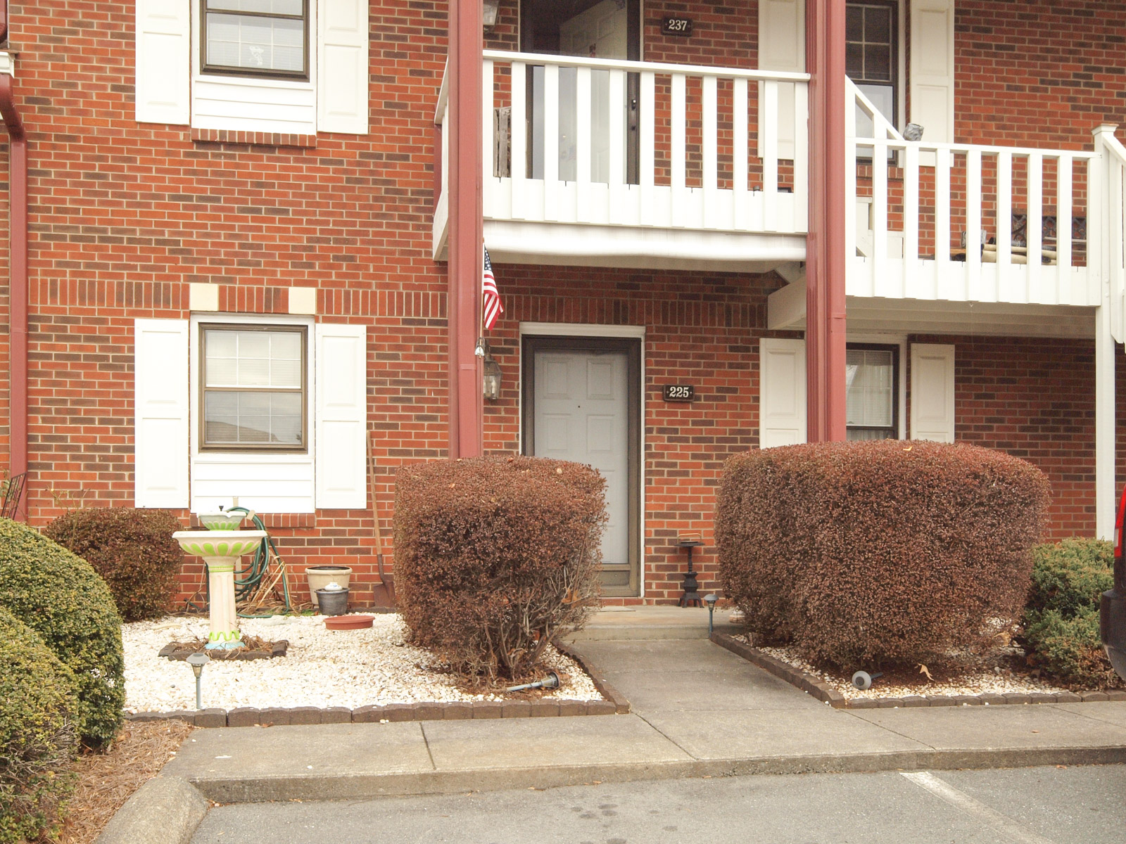 225 Olde Vineyard Court - For Sale in Winston-Salem