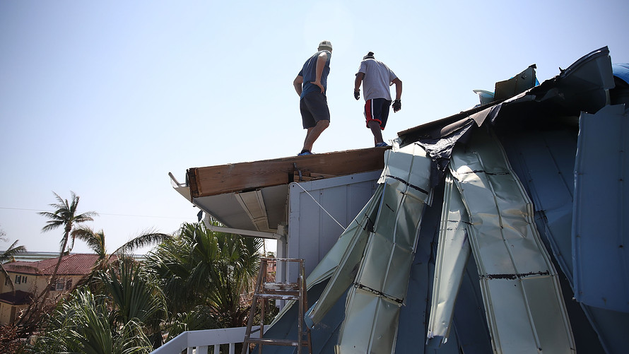 How to find a contractor after a hurricane