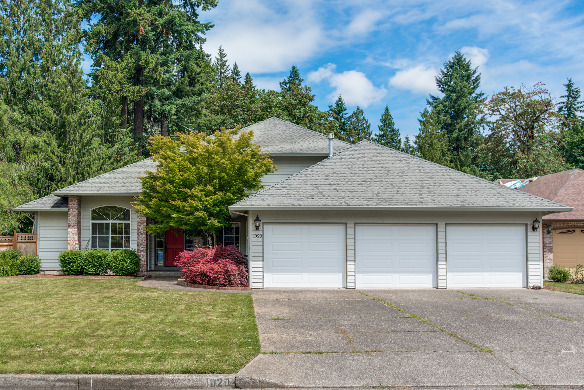 Easy Flow 2,629 SF Vancouver Home - 1020 NW 144TH CIR