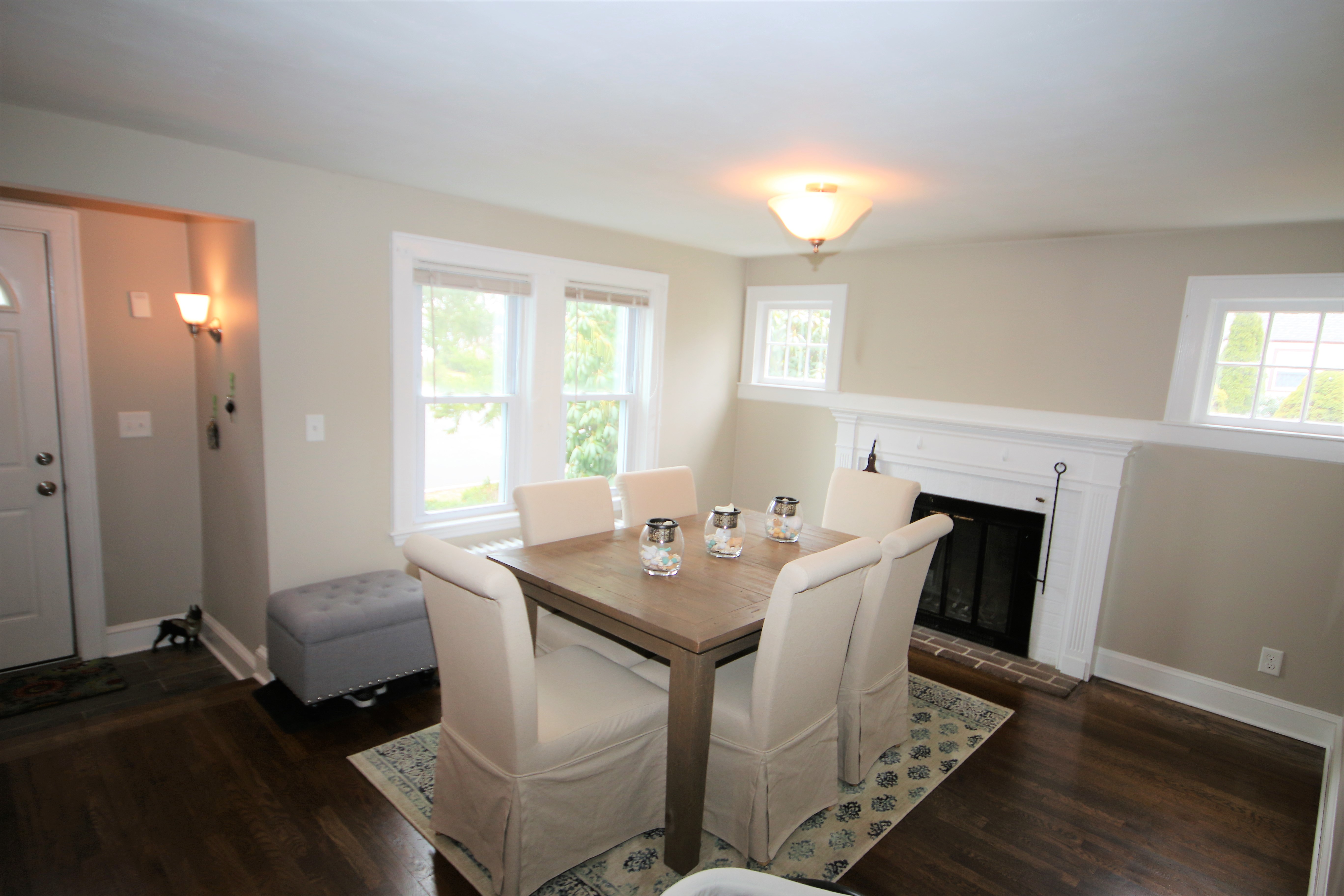 FIRST OPEN HOUSE TONIGHT!! 5:30-6:30pm - 46 Acorn Street Braintree, MA 02184