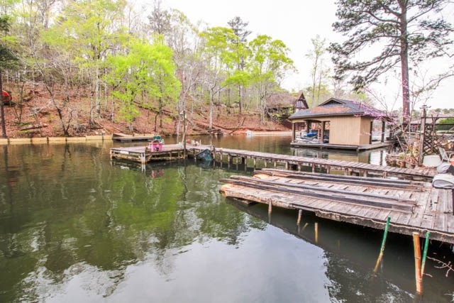 Lake Harding Waterfront Home in Harris County, GA