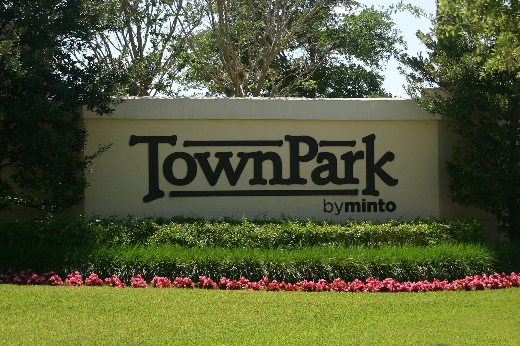 About Town Park | 34987