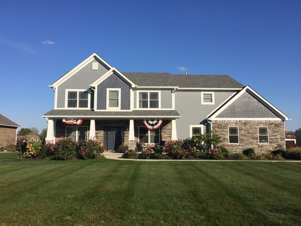 Spacious Craftsman Home in Jefferson Place
