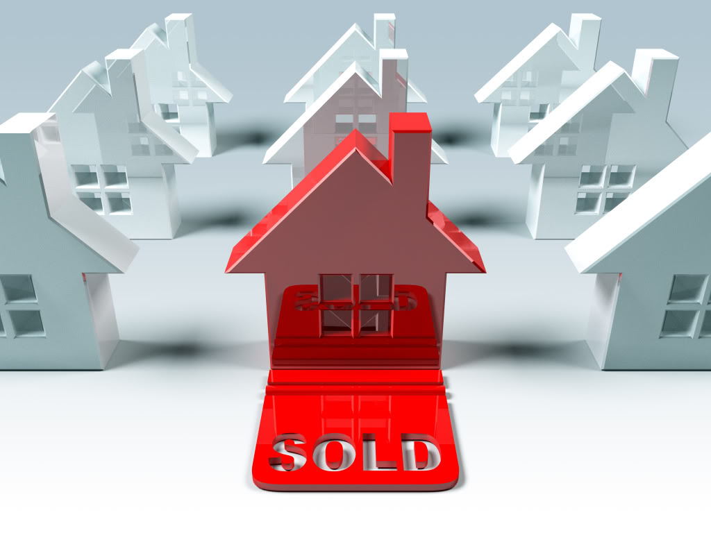 U.S. home sales hit 11-year high, supply still tight