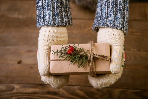 Make the Most of Family Time: Bring a Gift of the Heart