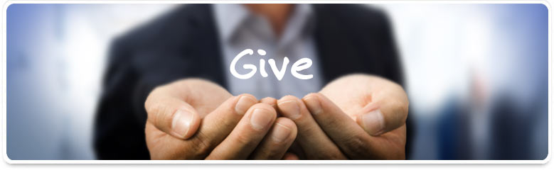 8 Ways to Give Back to Your Community During the Holidays