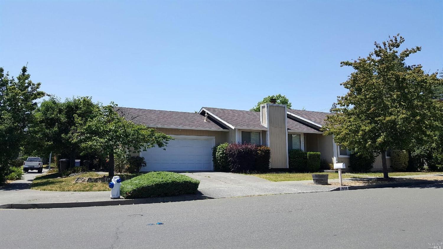 1699 Centurion Dr. Santa Rosa, CA