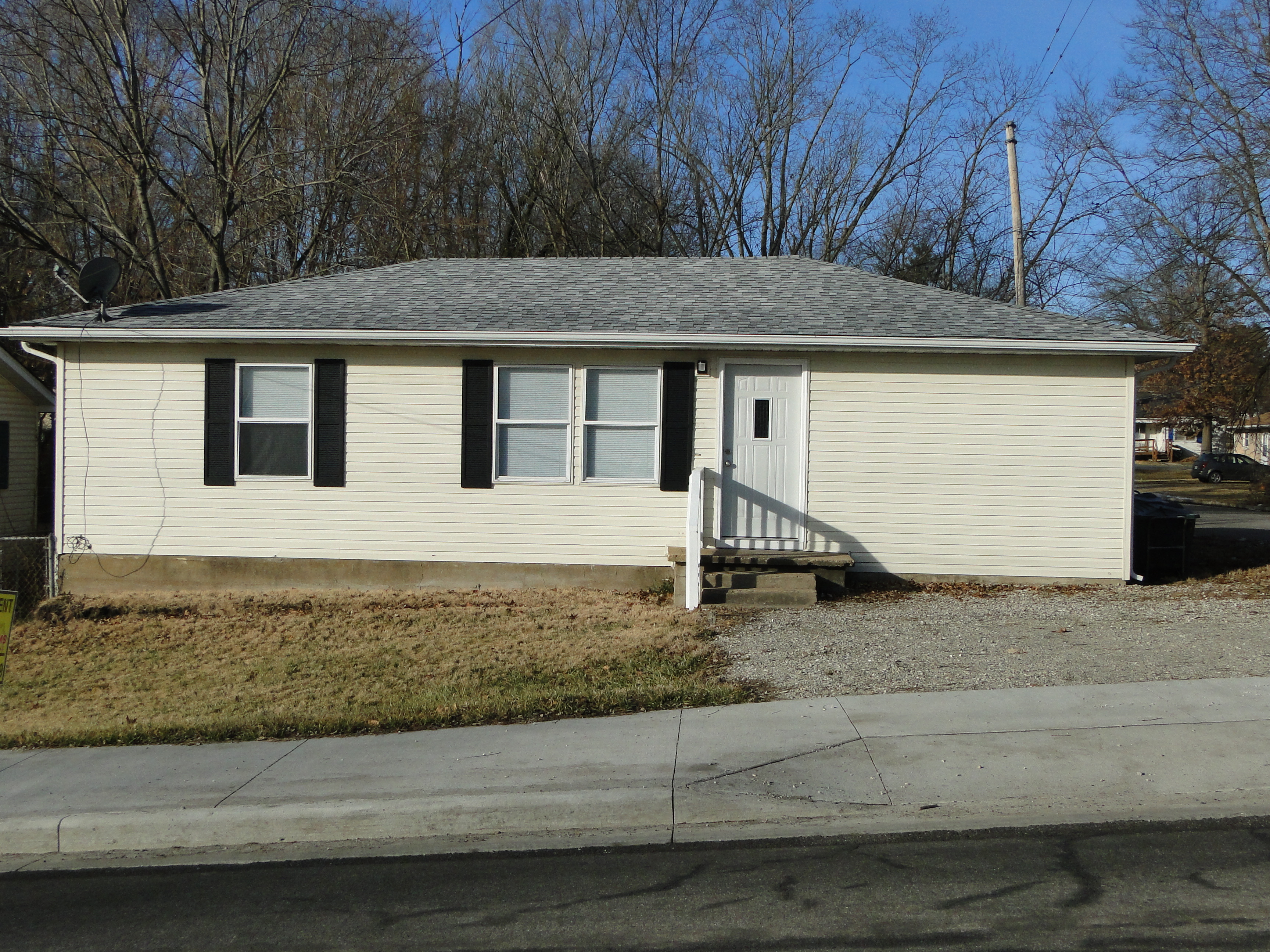 1409 Holloway St, Rolla. 3 bed, 2 bath Home!