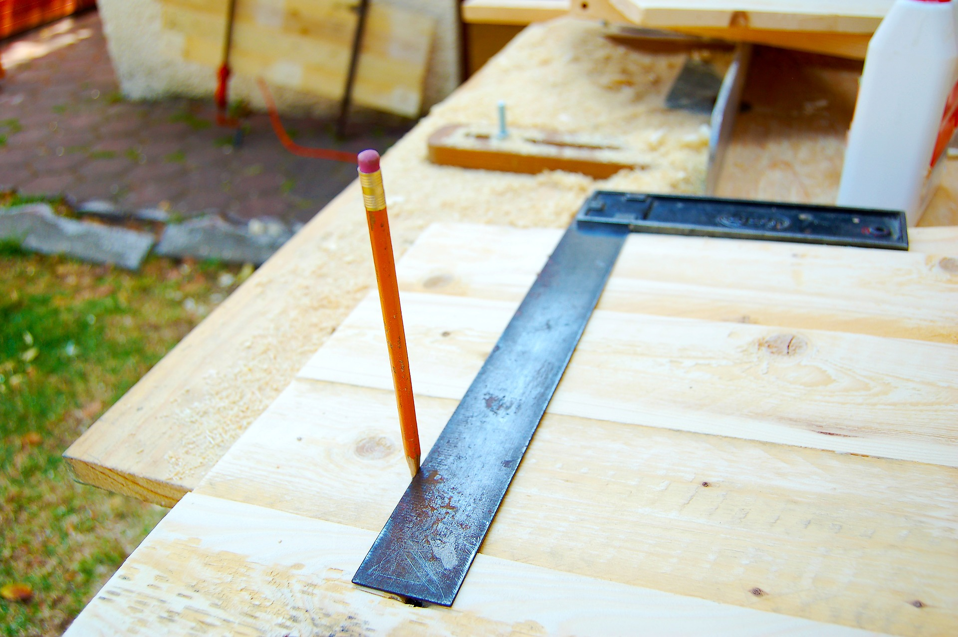 Guest Post: Know When to Call a Pro: A Guide for DIYers
