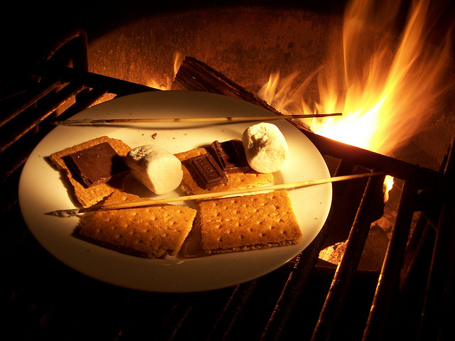 6 Fire Pit Snacks: S’mores and More