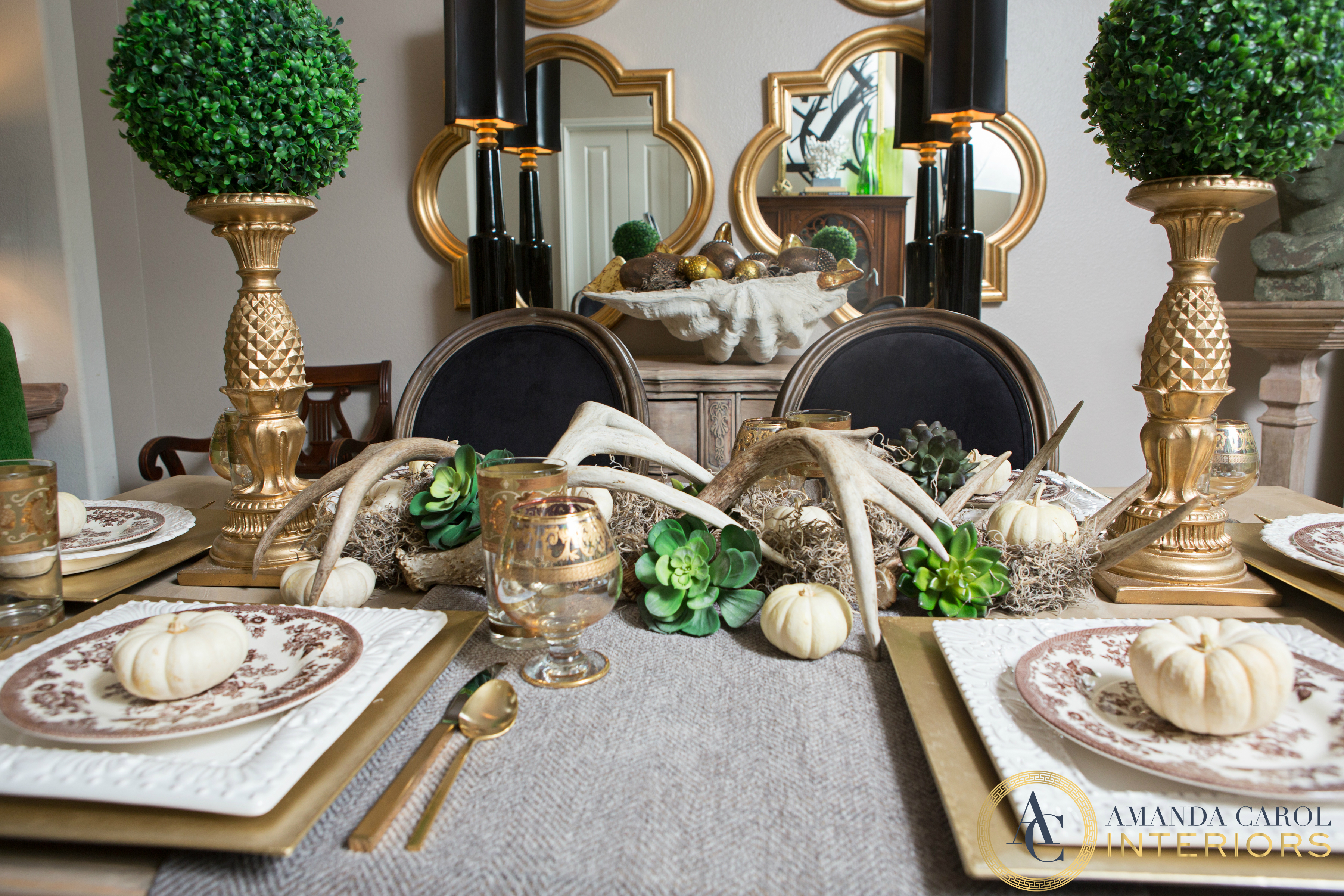 Two Florida Thanksgiving Tablescape Ideas to Use This Year