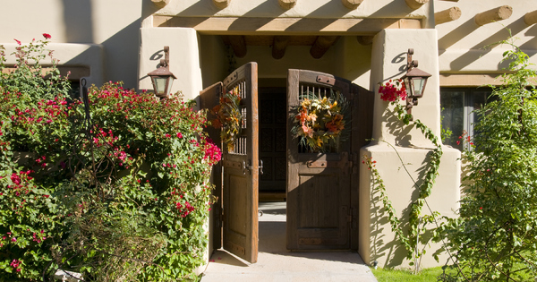 How To Make A Big Statement With A Small Yard