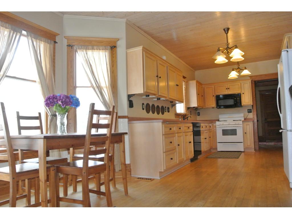 717 10th Avenue, Howard Lake, MN