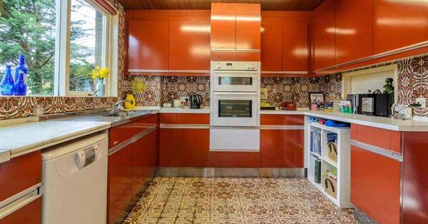 <blockquote class="twitter-tweet" data-lang="en"><p lang="en" dir="ltr">Time Warp Homes: Untouched Time Capsule Properties of the Past <a href="https://t.co/mF97hivQ1s">https://t.co/mF97hivQ1s</a></p>— Bill Pape (@myozhomes) <a href="https://twitter.com/myozhomes/status/984184621524013057?ref_src=twsrc%5Etfw">April 11, 2018</a></blockquote> <script async src="https://platform.twitter.com/widgets.js" charset="utf-8"></script>