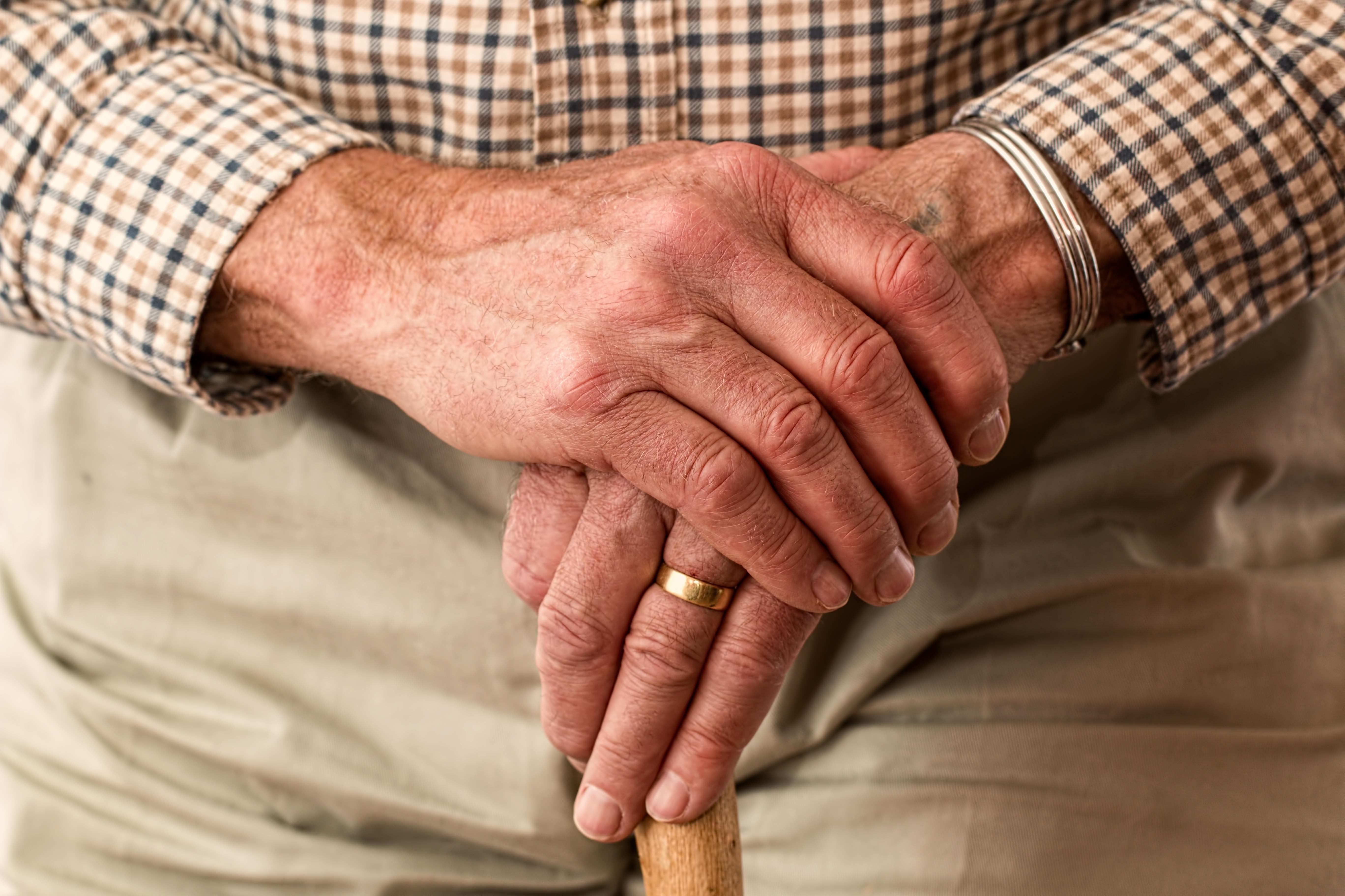 The 6 essential steps to helping a loved one transition to an adult community