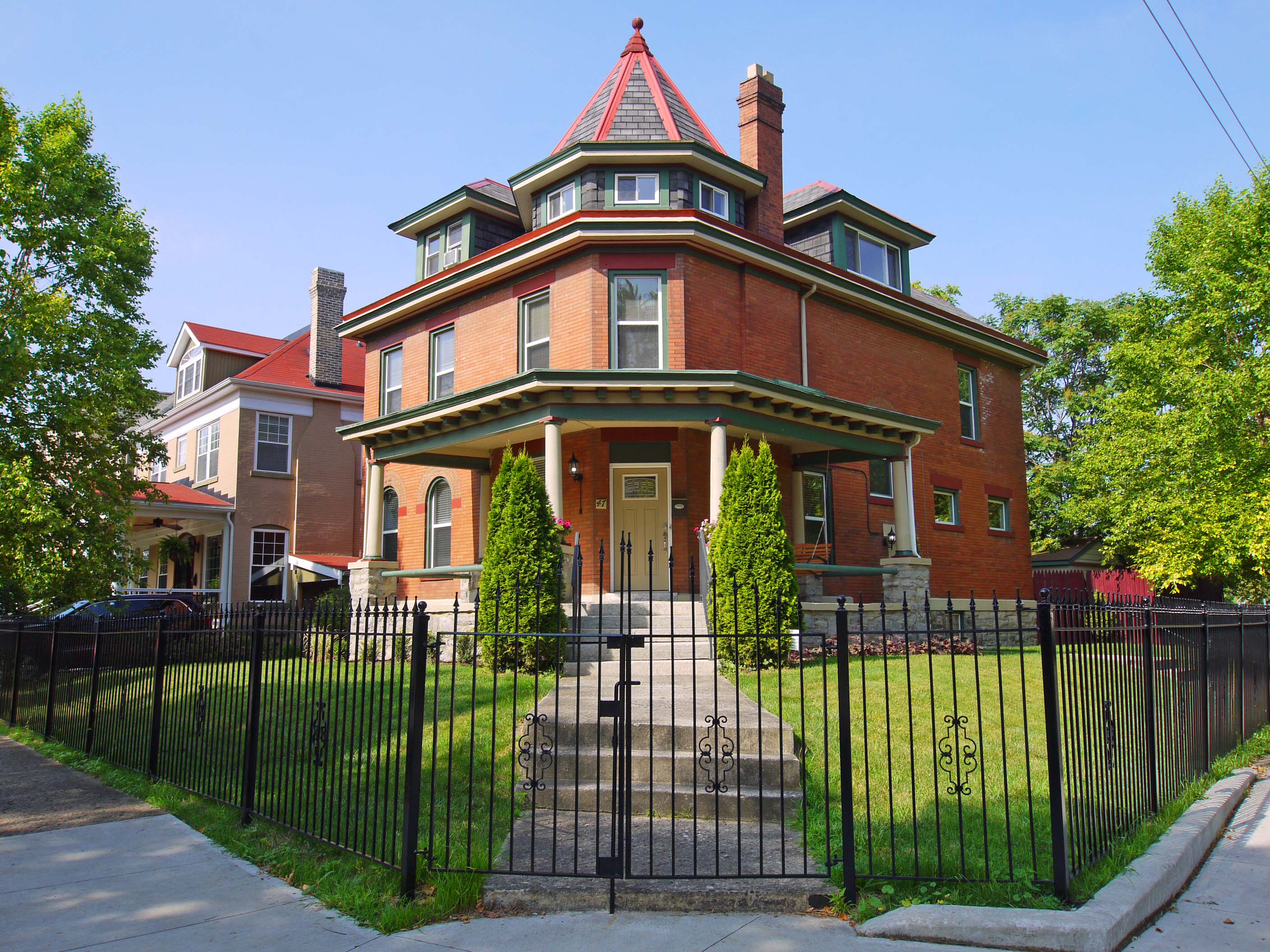 47 S. Champion Ave - JUST SOLD