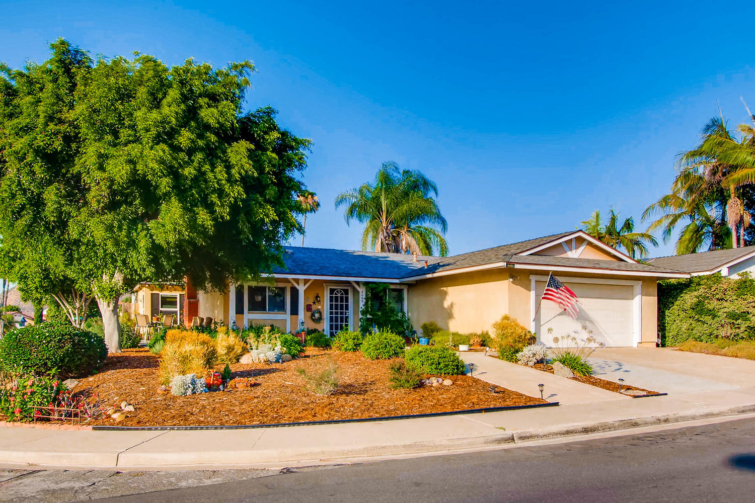 6460 Oakridge Rd, San Diego CA 92120, USA