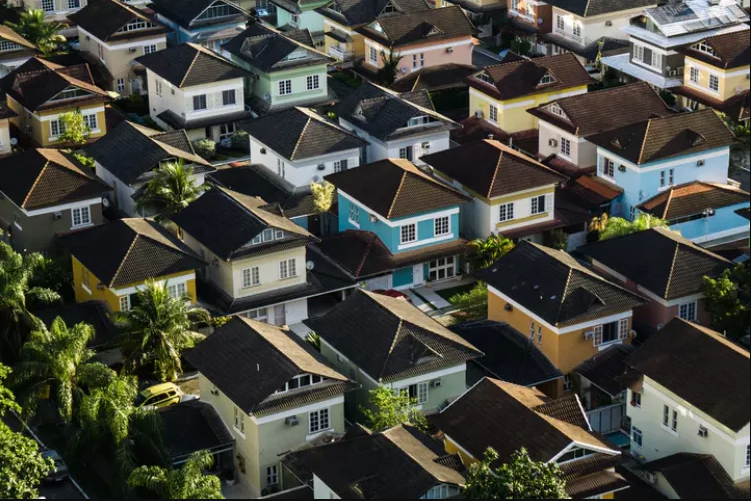 15 REASONS WHY YOU SHOULD HIRE A NEIGHBORHOOD SPECIALIST