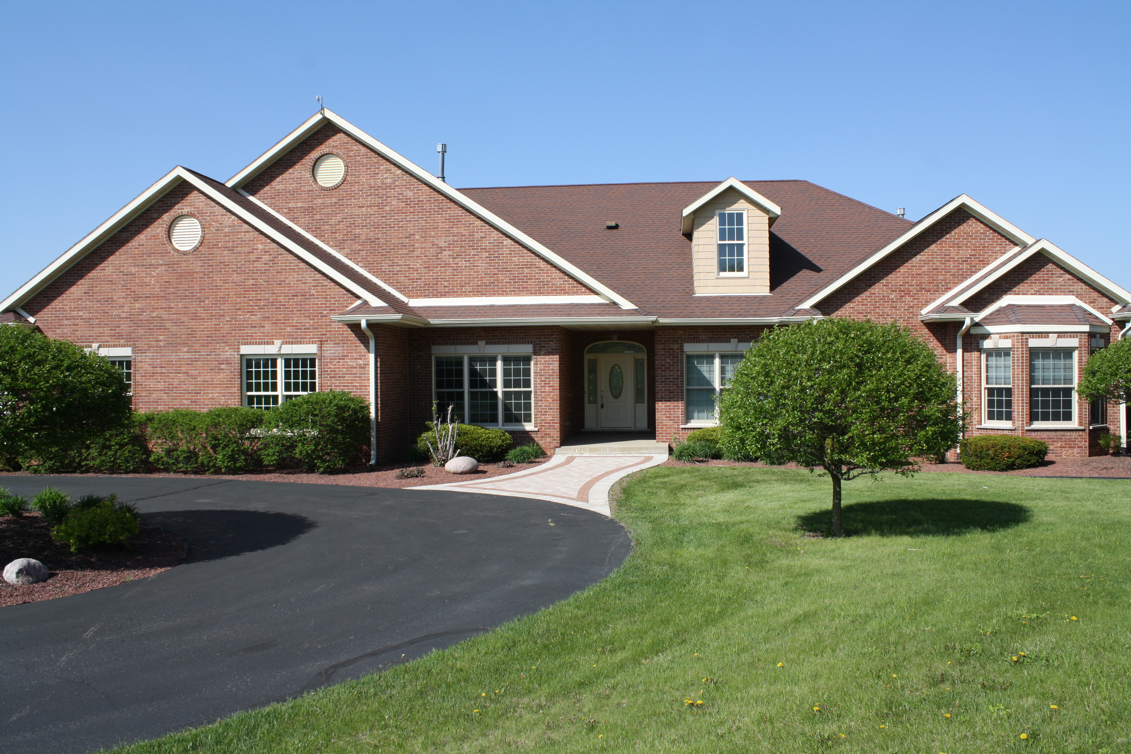 SOLD! Beautiful 4BR, 4.5BA Brick Ranch on 5 Acres | W1161 Trieste Dr, Lake Geneva WI