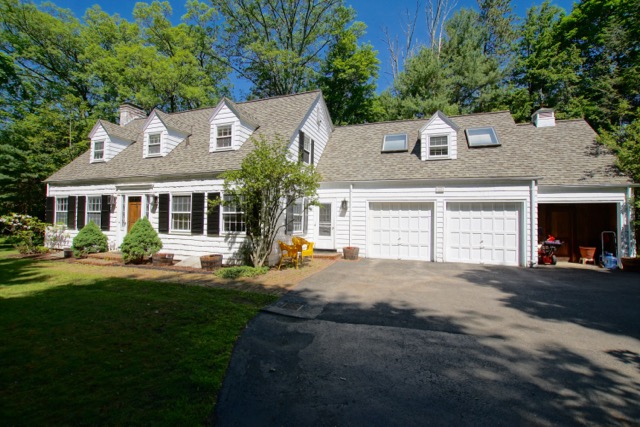 607 Salisbury St, Worcester, MA, 01609