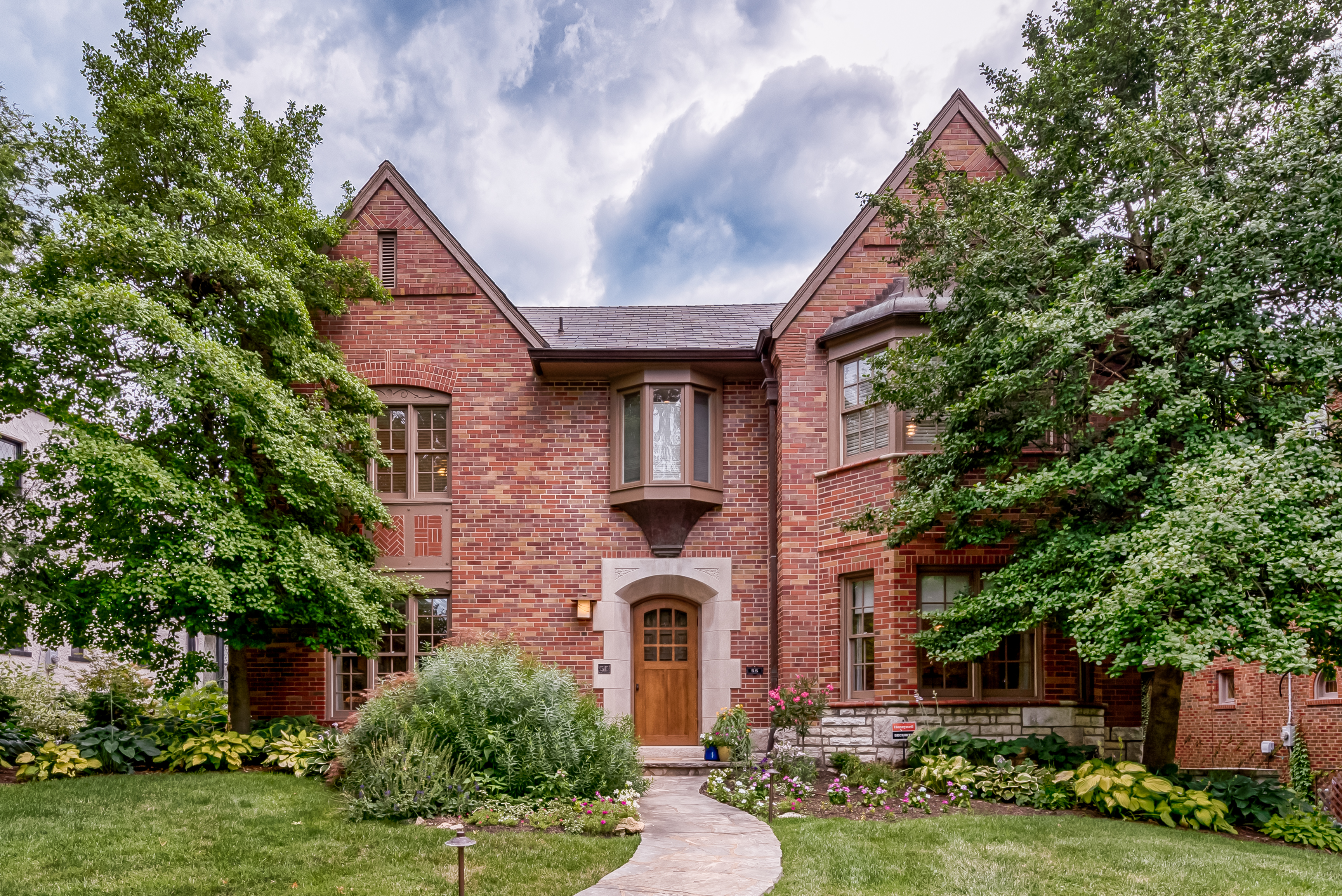 55 Claverach Dr, Clayton 63105