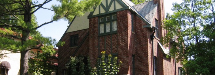 460 Edgewood Drive, Clayton MO 63105