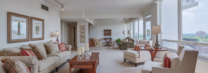 200 S Brentwood 17A/B, Clayton, MO 63105