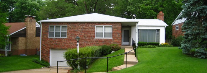 8111 Edinbergh Drive, Clayton MO 63105