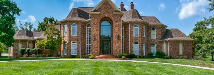 13549 Weston Park Dr., Town & Country, MO 63131