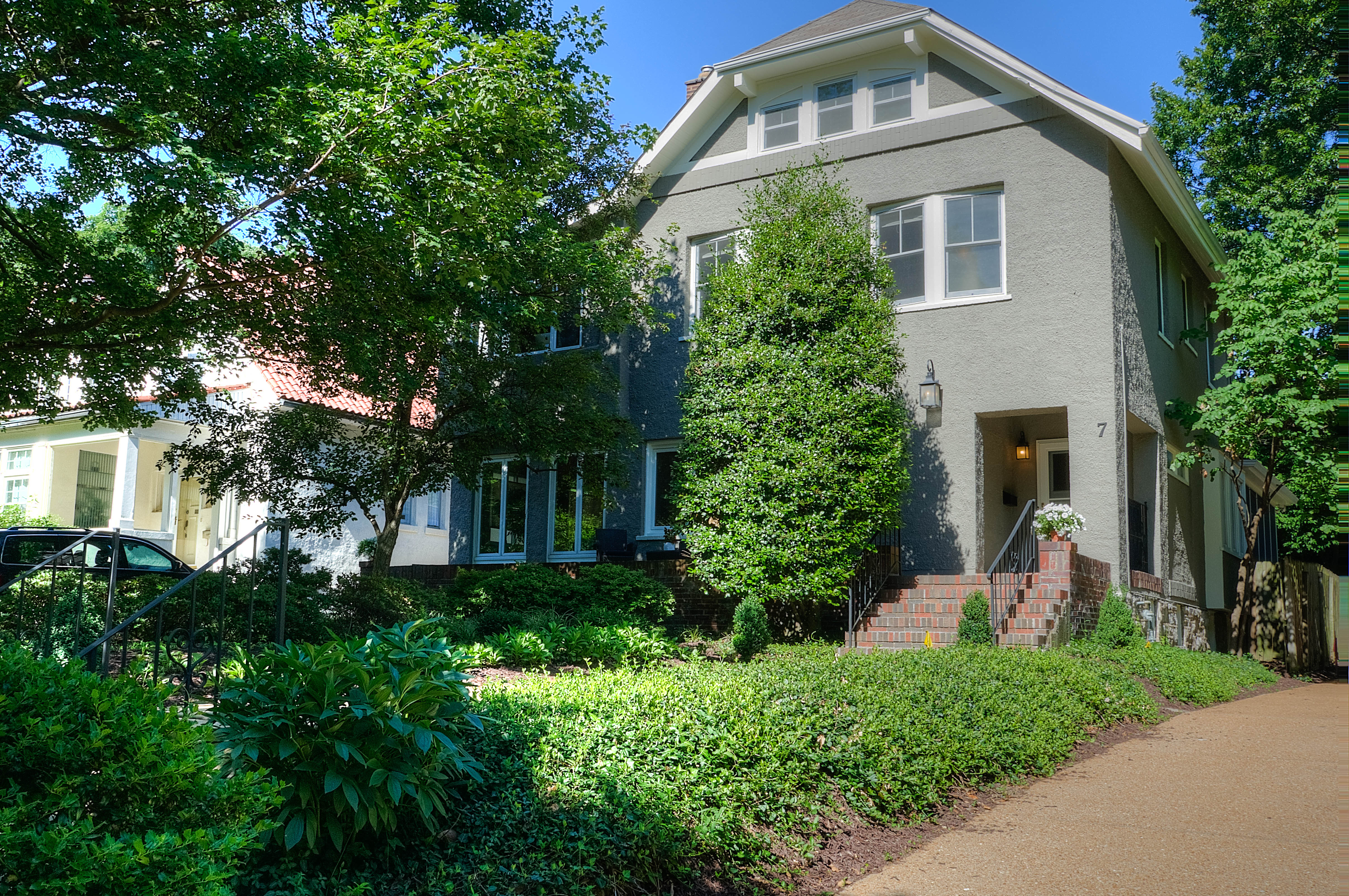 7 Dartford Avenue, Clayton 63105