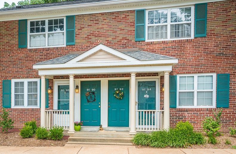 9188 Wrenwood Lane, Brentwood 63144