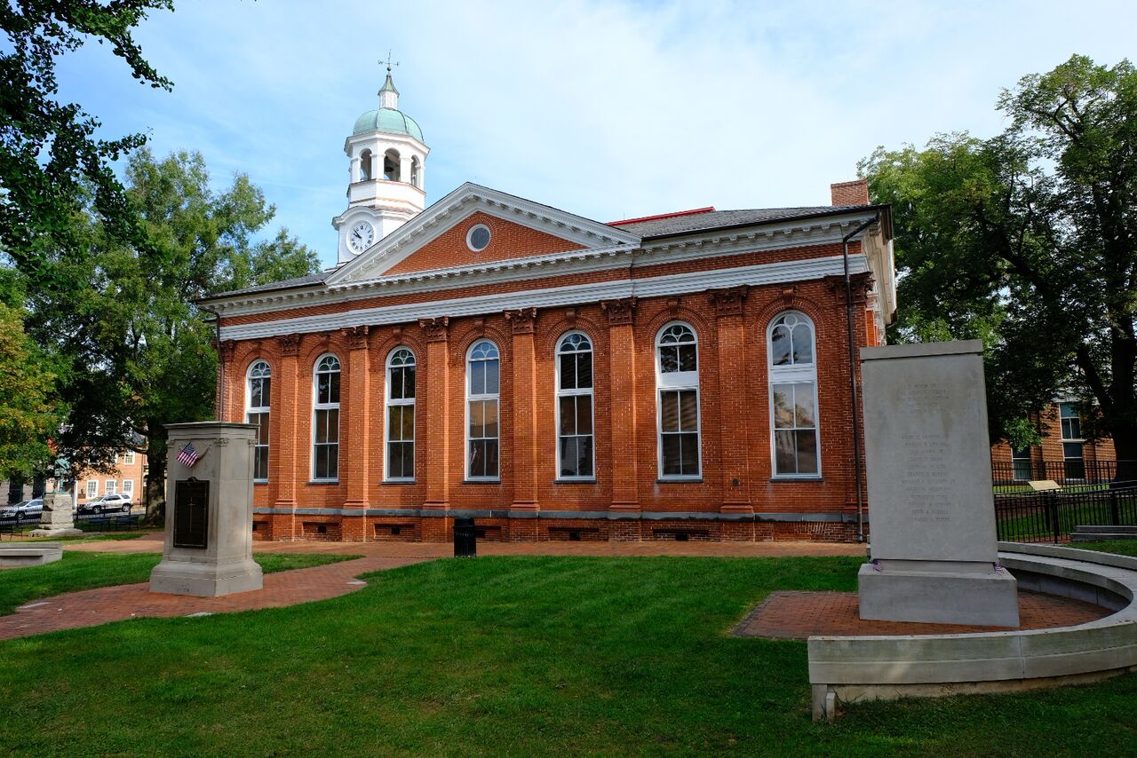 Leesburg courthouse