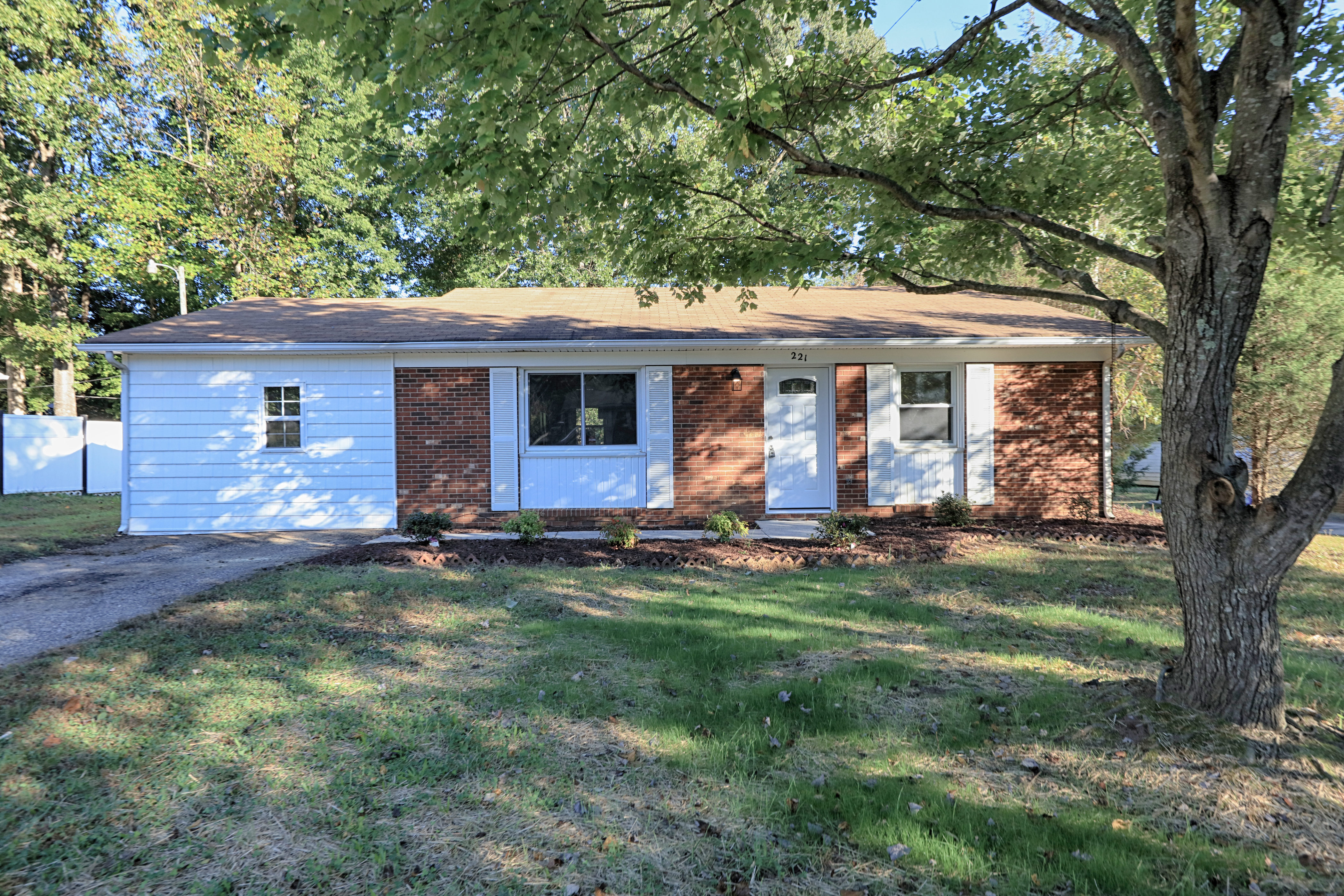 VLOG #84 Another home for sale. 221 Valleybrook Ln, Troutman, NC
