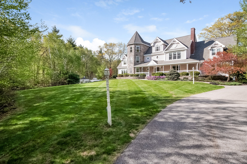 COMING SOON to ATKINSON! CUL-DE-SAC 4+BR COLONIAL W/ 3 CAR GARAGE & IG POOL