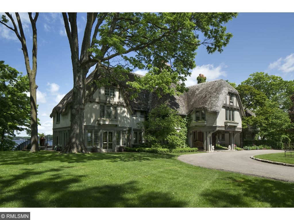 This Weeks Featured Luxury Listings That Define Dream Home