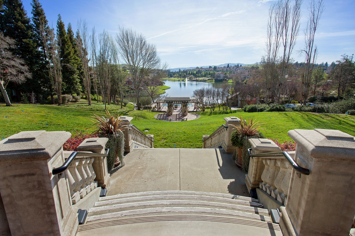 Bay Sotheby's International Real Estate Update February 2016