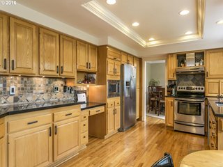 5321 Windsor Ter