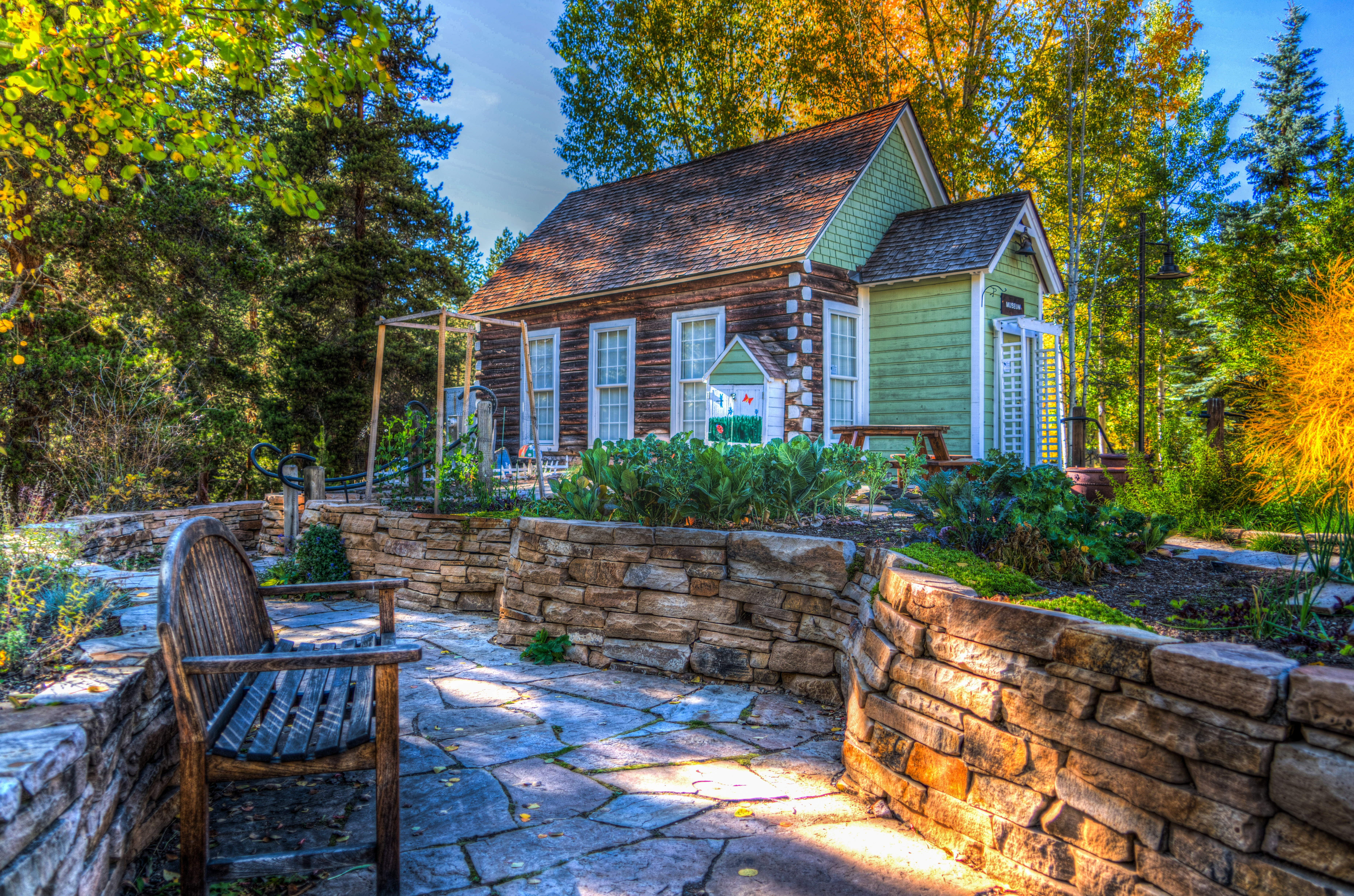 Great curb appeal helps get buyers into your home