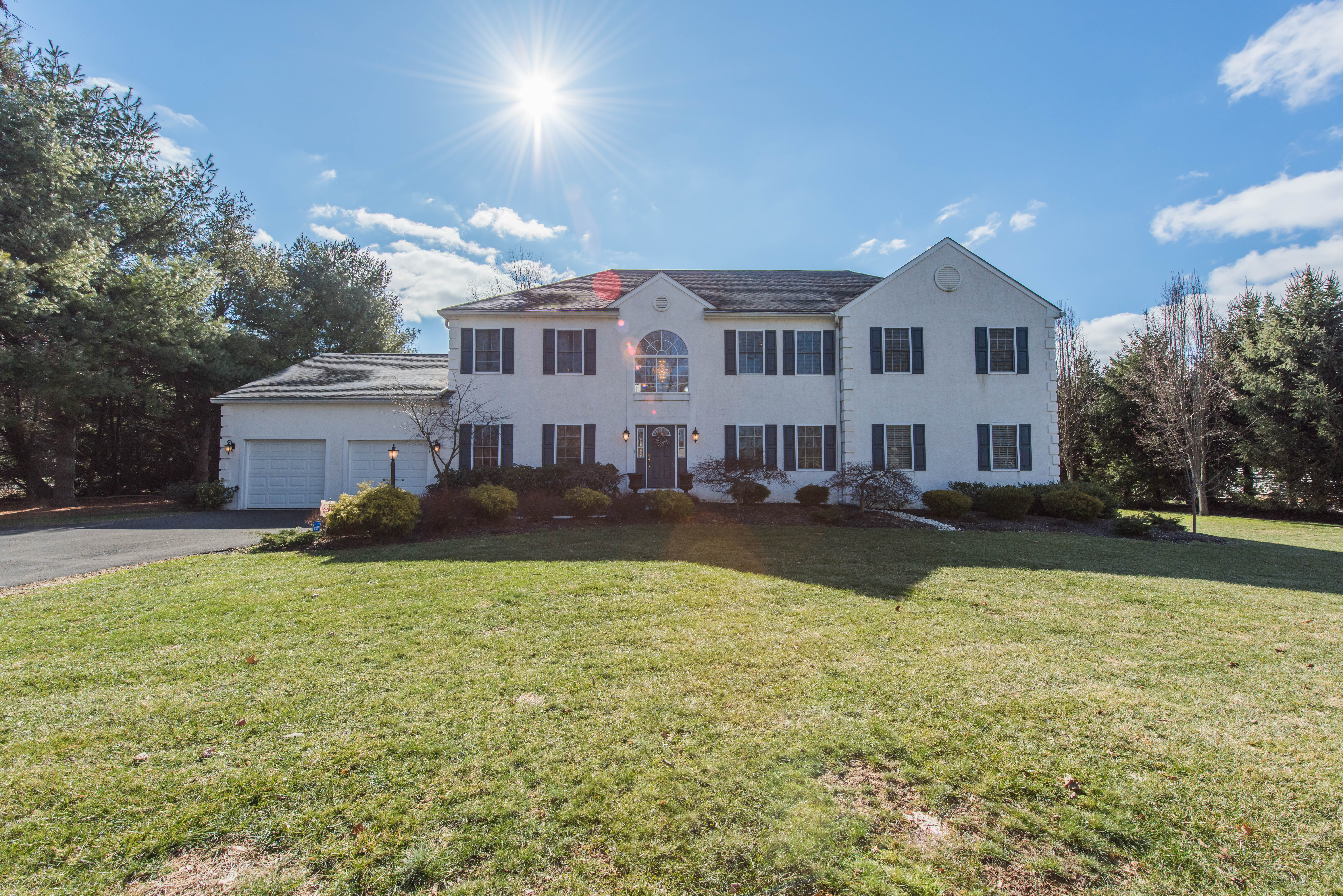 261 Reading Ave is Now FOR SALE ~ $574,900