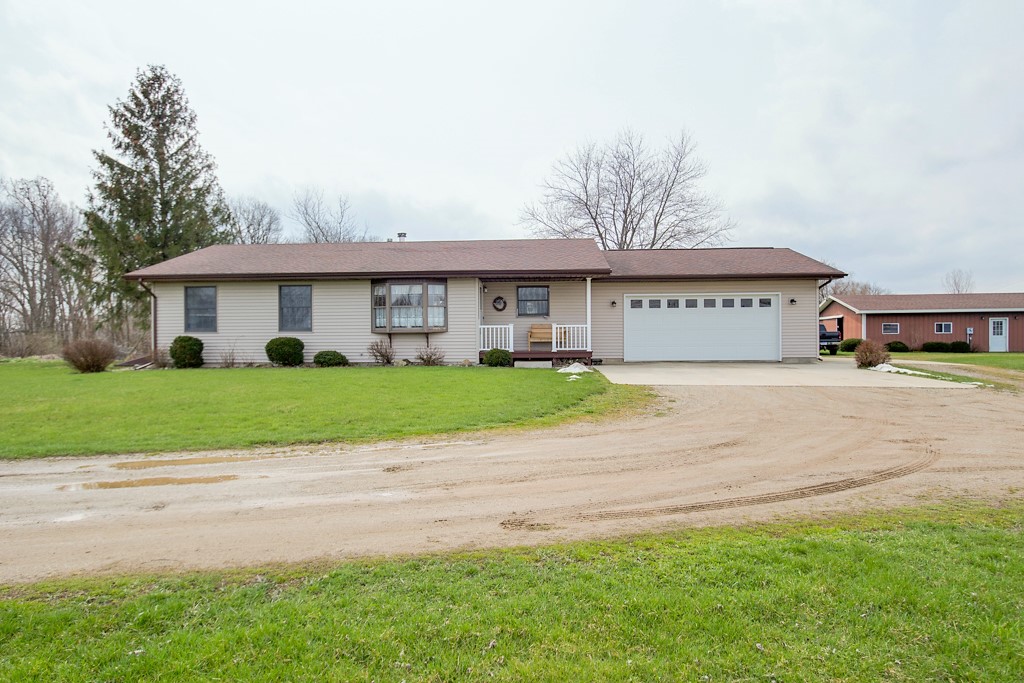 The SELLING Team sold my Ovid, MI home and helped me buy my St. Johns, MI home