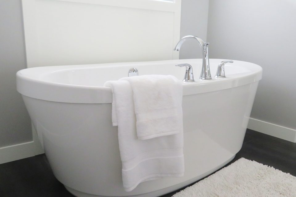 Ideas to Make a Small Bathroom Feel Larger