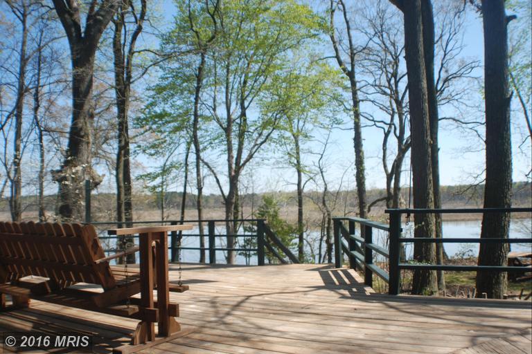 Find your Zen in this Tranquil Waterfront Property