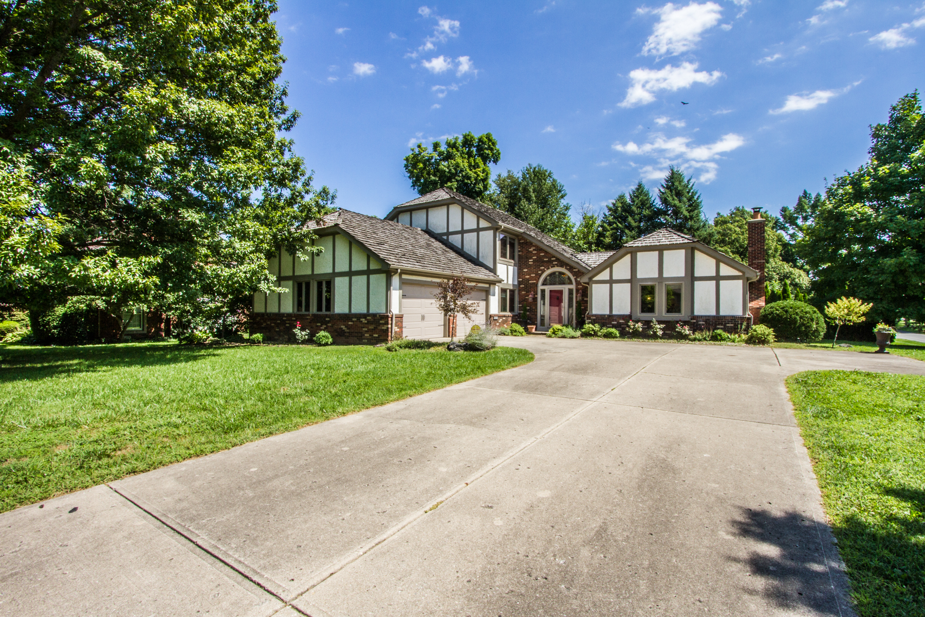 Beautiful Updated Home in Edgewood